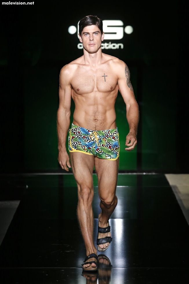 080 Barcelona Fashion model