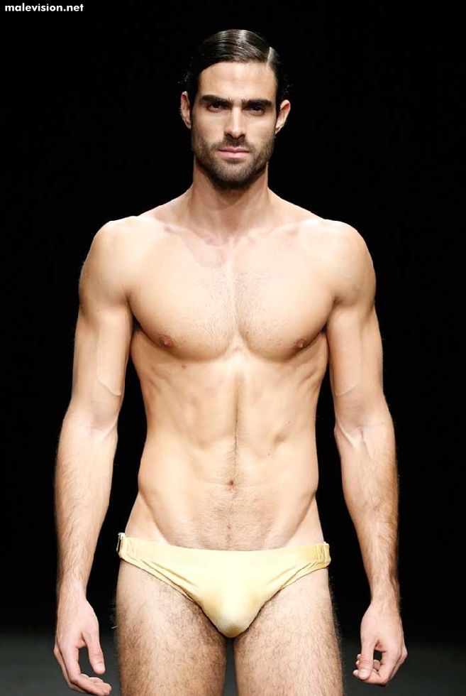 080 Barcelona Fashion model
