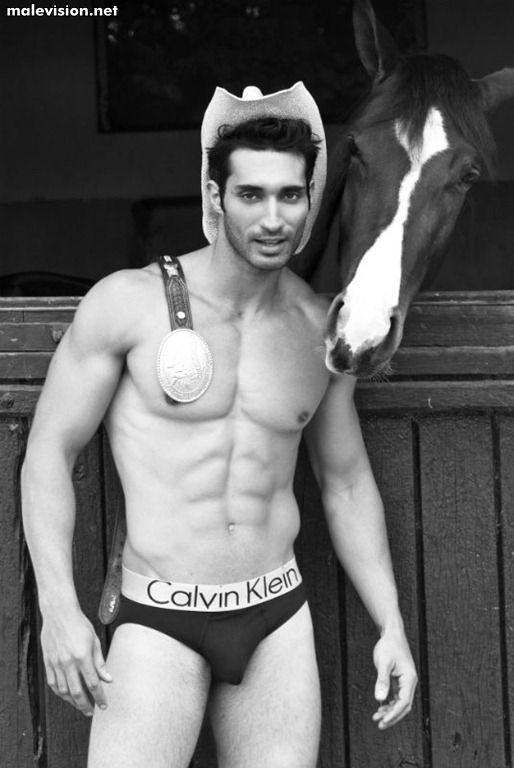 Claudio Hernandes model