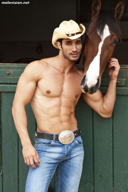 Claudio Hernandes model