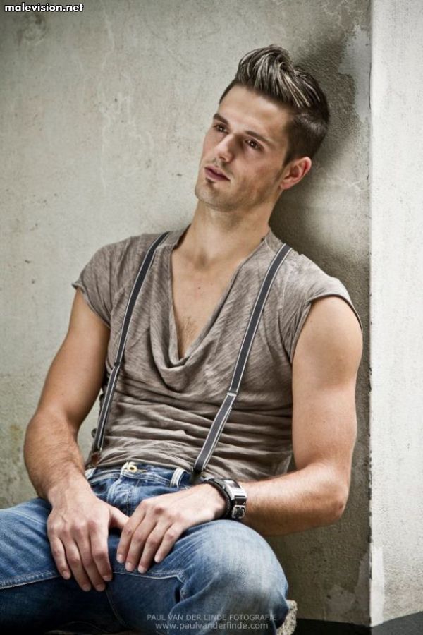 Denis Goossens model