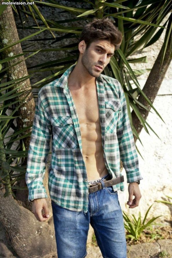 Leonardo Marques model