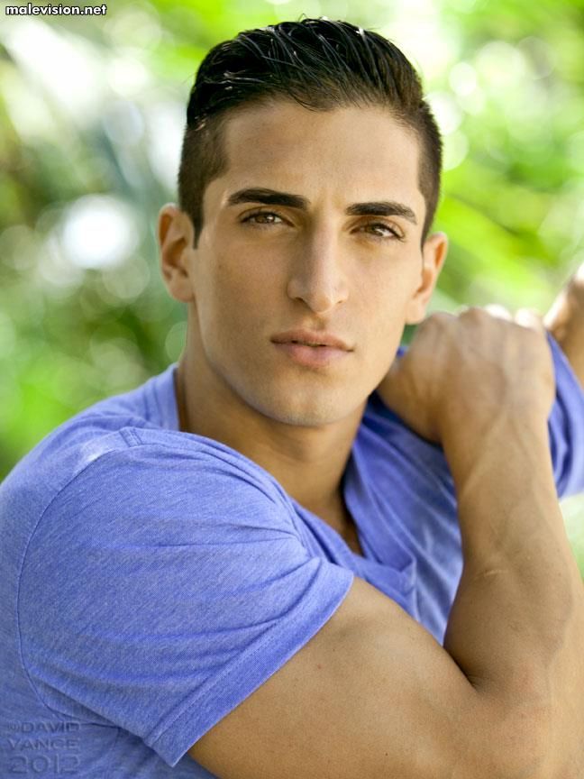 Justin Hosseini model