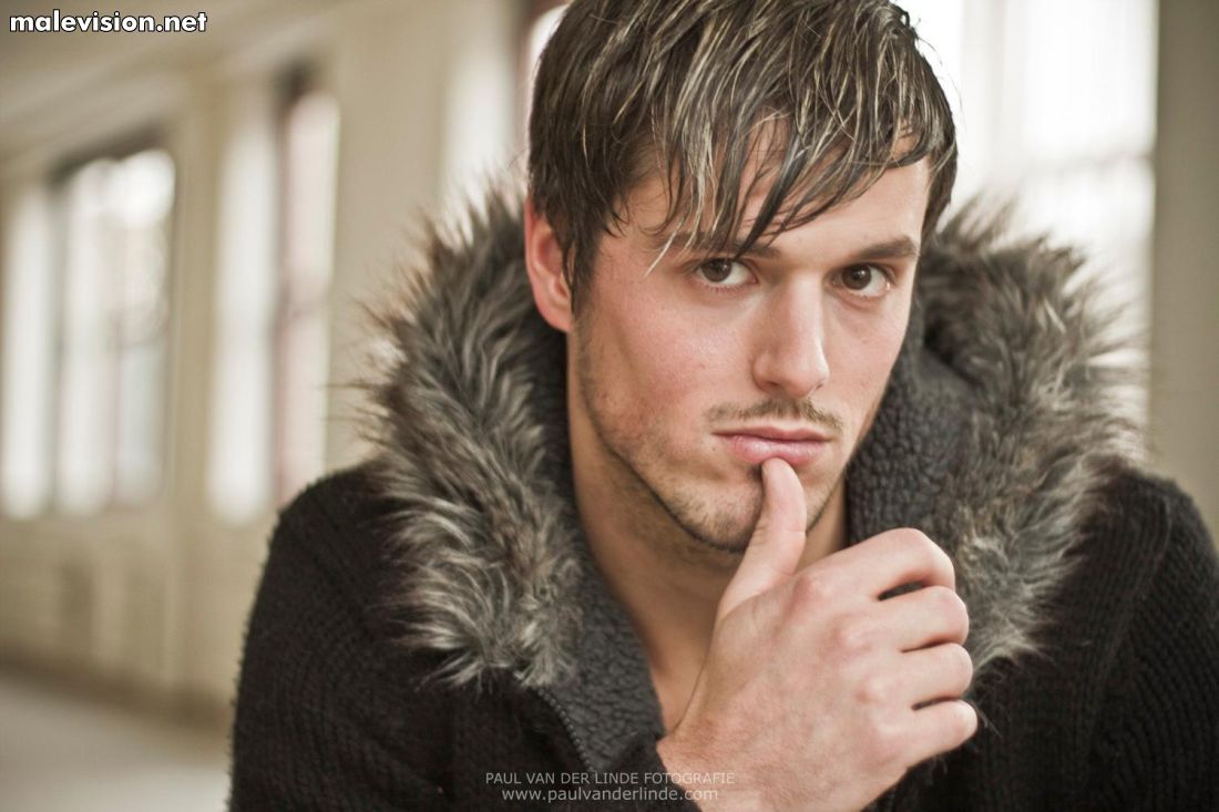 Denis Goossens model