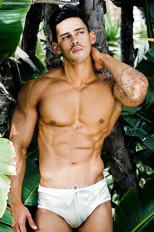 Álex Baute model